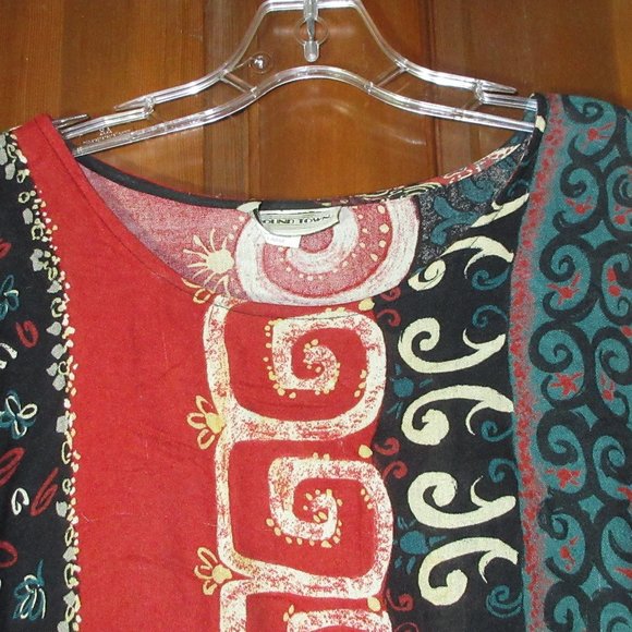 Tribal Pattern Rayon Top Large AROUND TOWN - Picture 2 of 3
